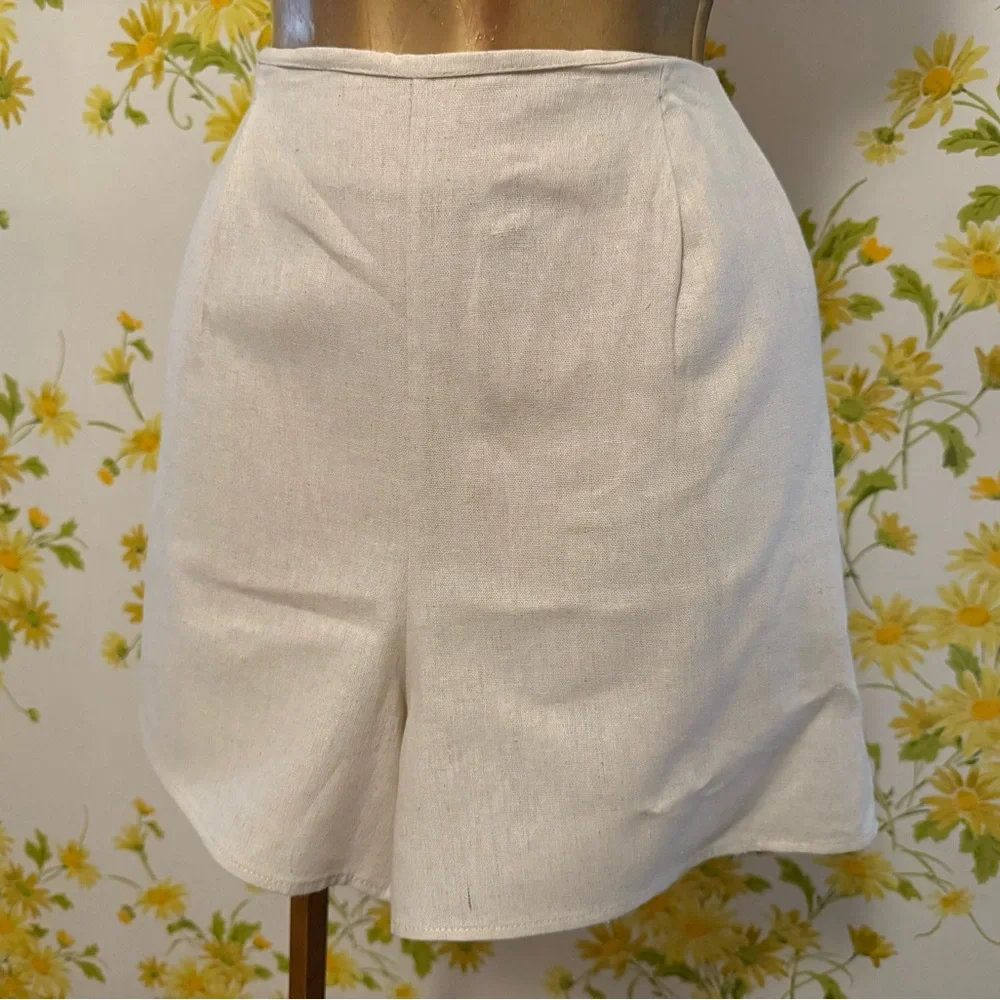 Cream High Waist Tailored linen Shorts size M - Picture 3 of 15